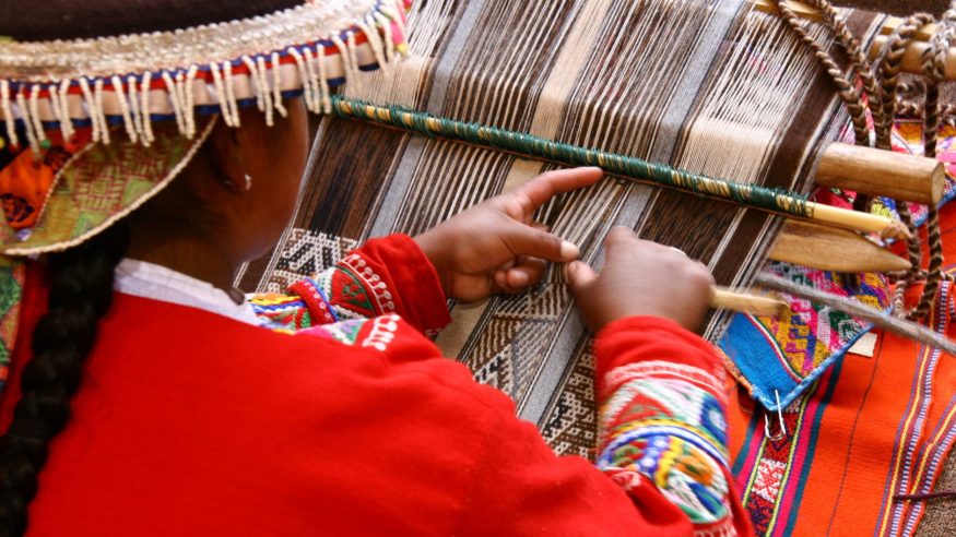 A Quechua artisan weaving