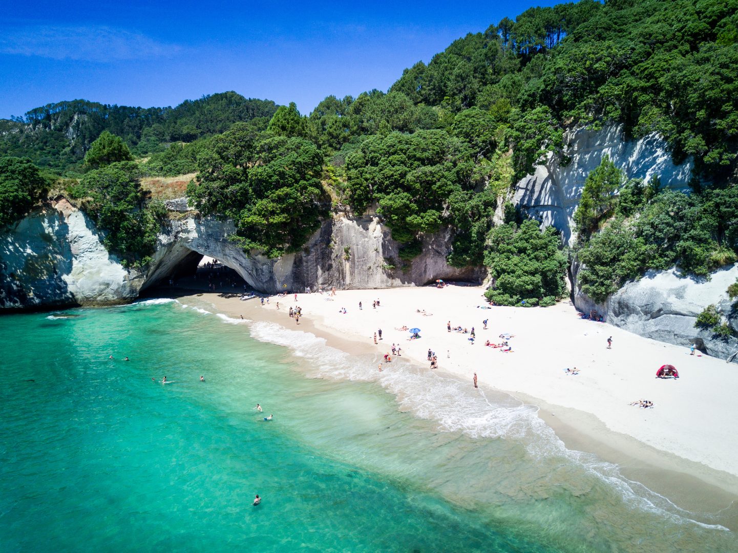 Cathedral Cove on the Coromandel Peninsula, North Island, New Zealand