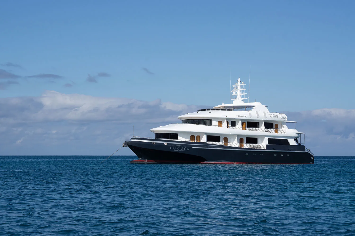 Galapagos Horizon trimaran