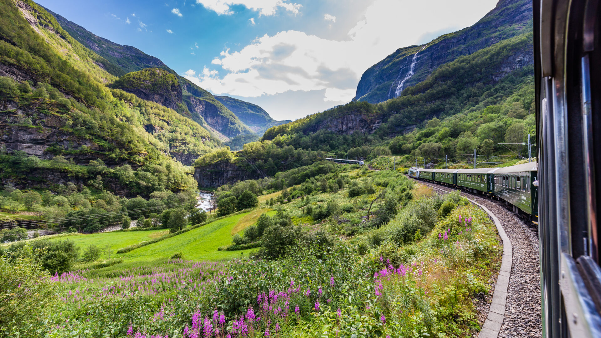 Classic Norway Summer Explorer