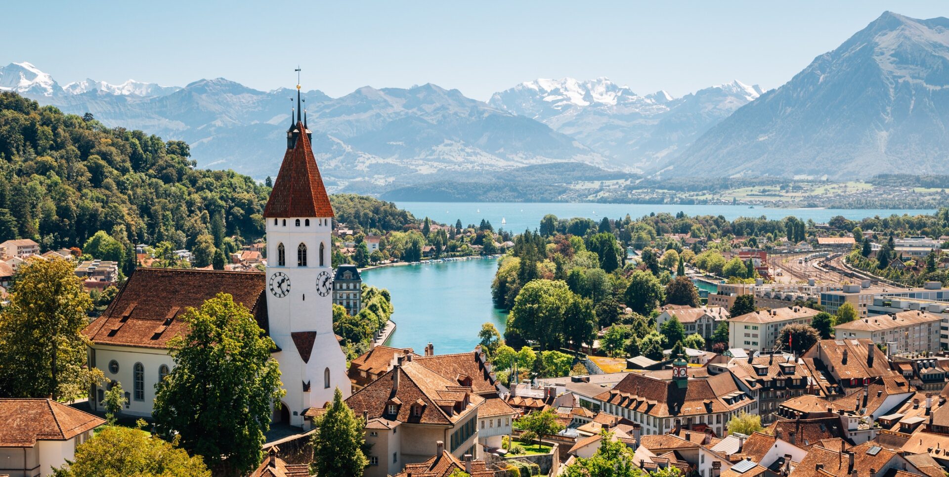 Thun cityspace with Alps mountain and lake in Switzerland